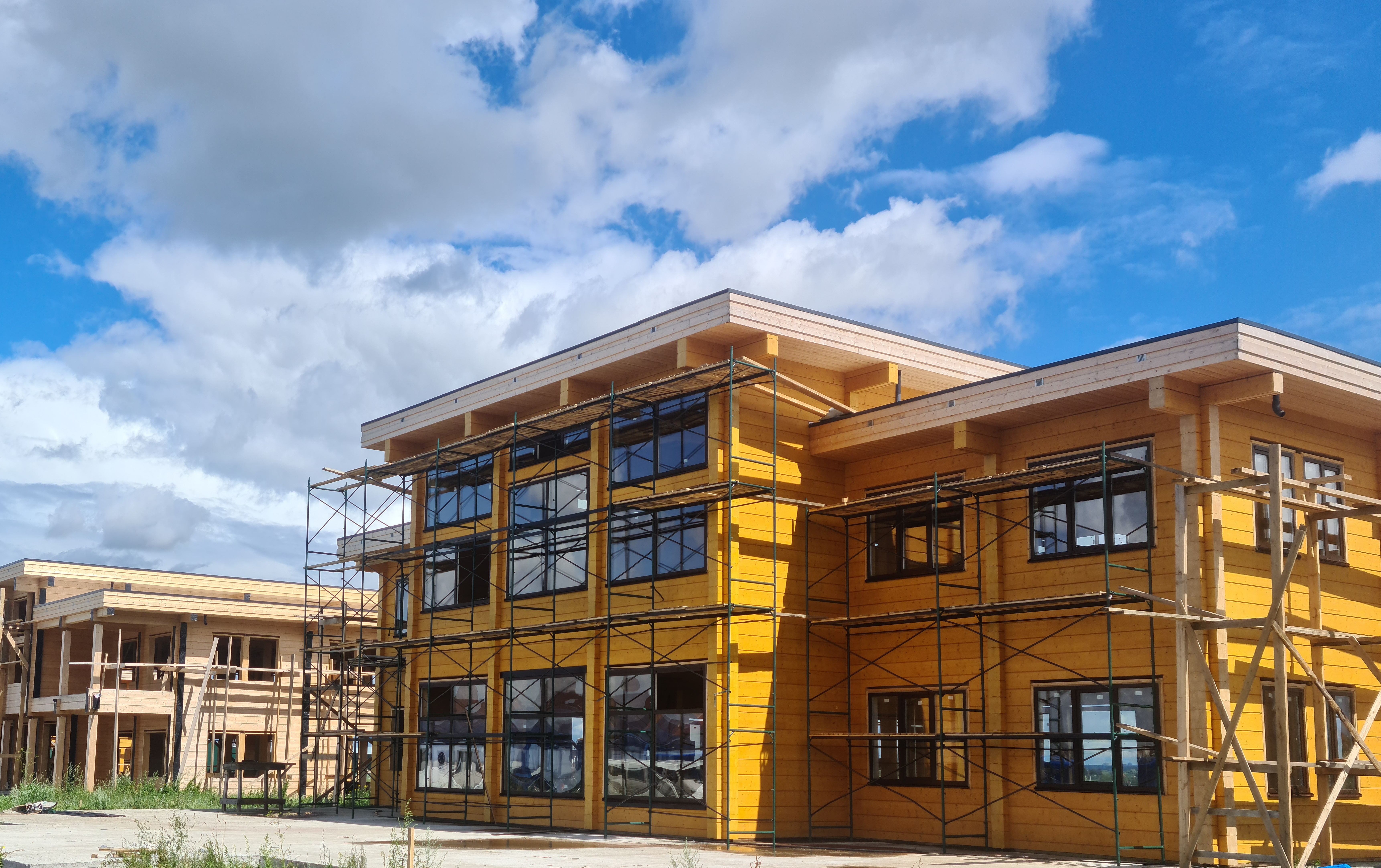 В Подмосковье строят офисное здание из древесины